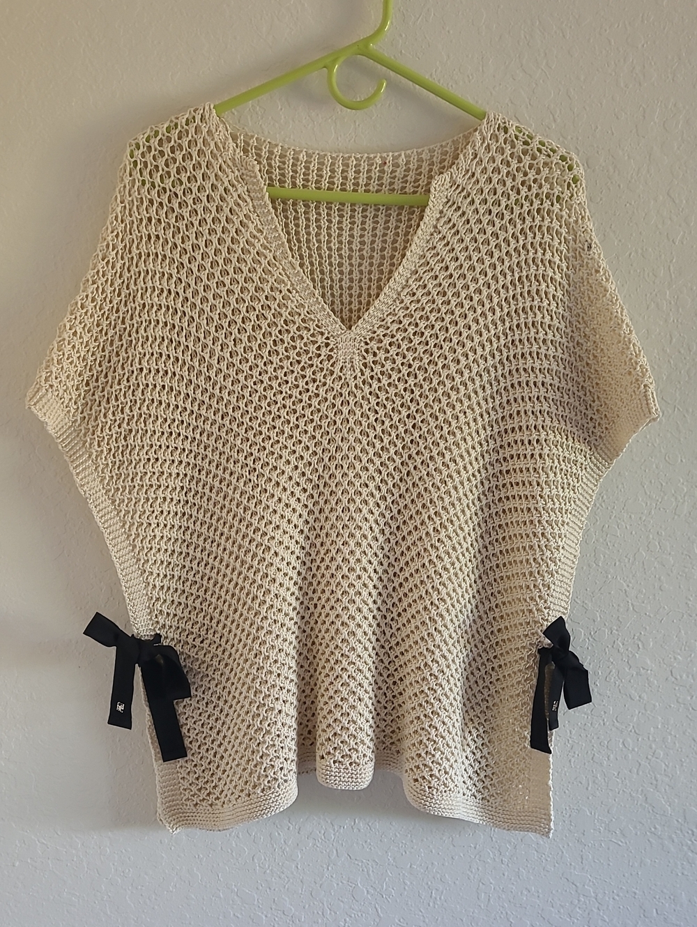 Carolina Herrera Cream Open-Knit V-Neck Sweater with Black Side Bows